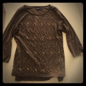 Raefella crew neck sweater.